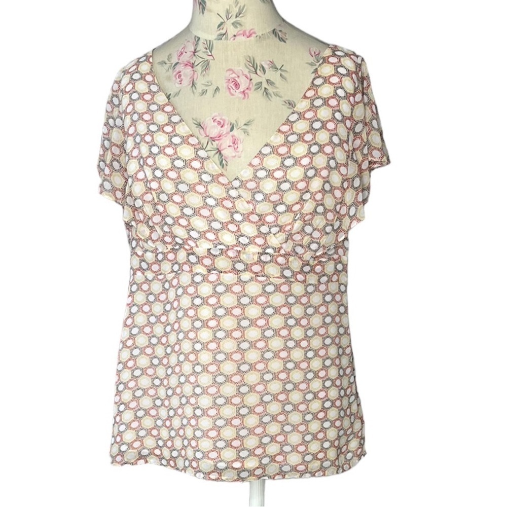 Loft 90s Y2K Blouse flutter sleeves geometric pattern v neckline 10